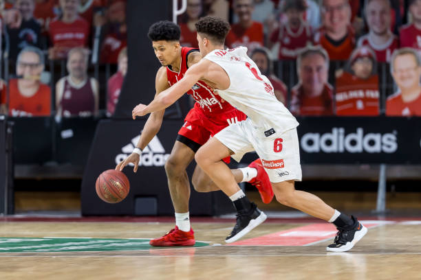 球领域中 球领域中