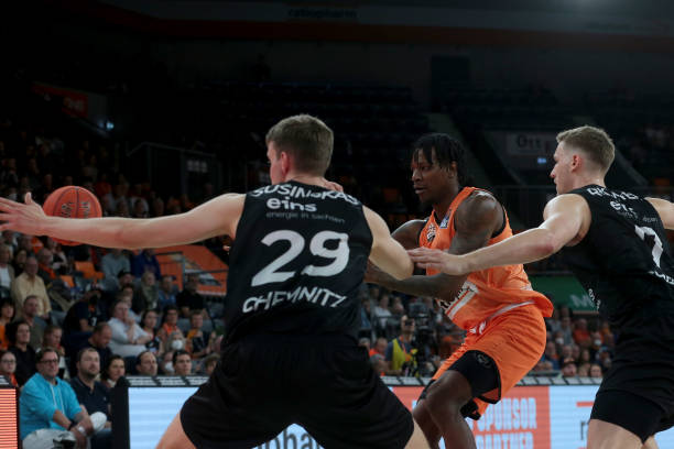 也为更多人 也为更多人